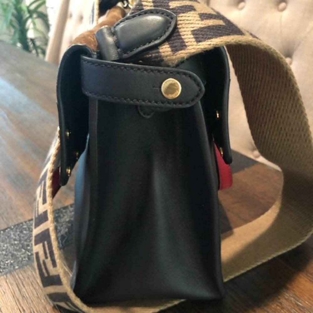 Fendi Grace Calf Matte Flip Bag - Picture 2 of 3